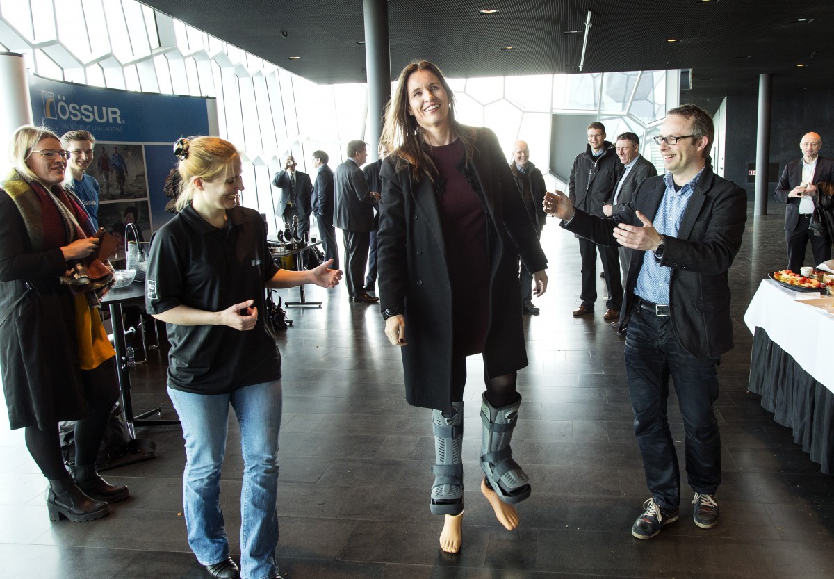 Rannveig Rist á stoðfótum frá Össuri.