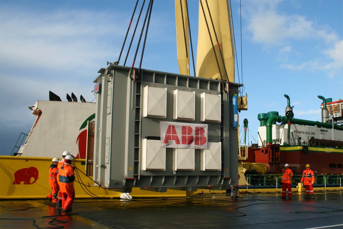 Einn af fjórum afriðlaspennum.