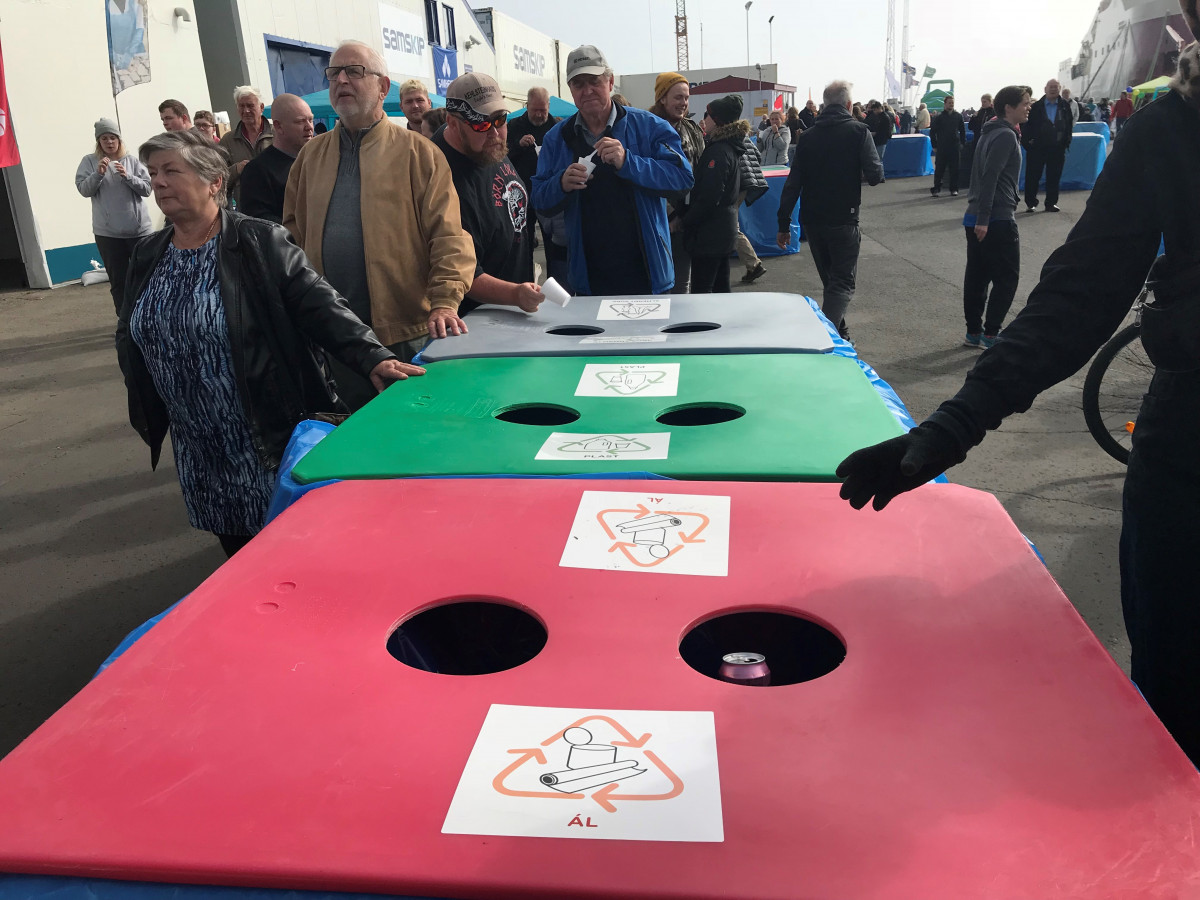 Undirtekir hátíðargesta voru góðar við endurvinnsluátakinu á Fiskideginum mikla.