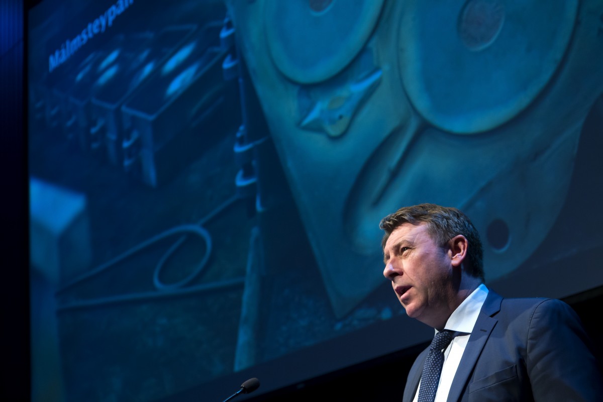 Magnús Þór Ásmundsson stjórnarformaður Samáls ræddi um álrafhlöður á ársfundi samtakanna í síðustu v…